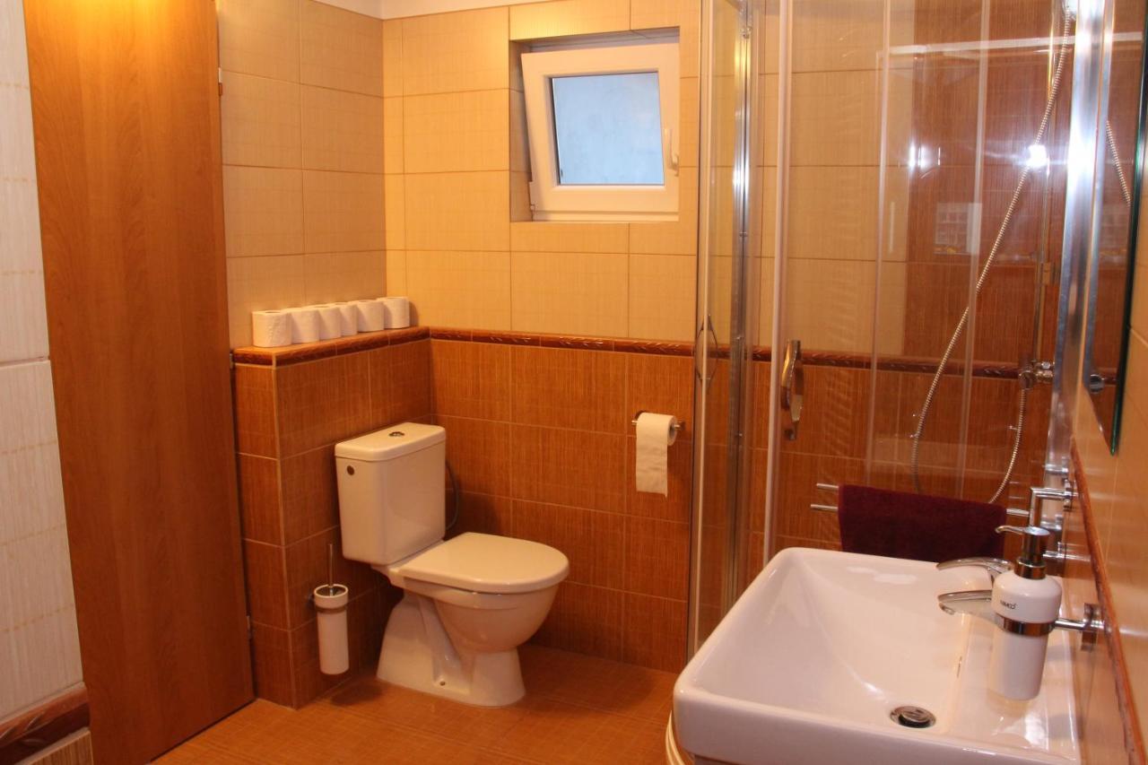 Apartman U Kacaku Vrchlabi Ngoại thất bức ảnh
